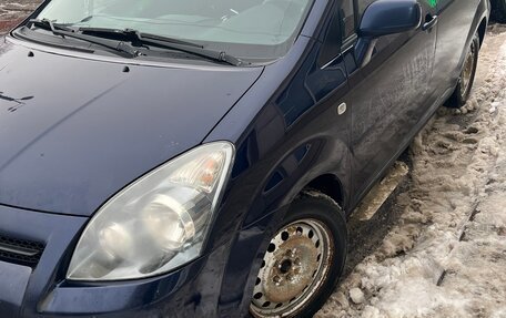 Toyota Corolla Verso I, 2008 год, 700 000 рублей, 18 фотография