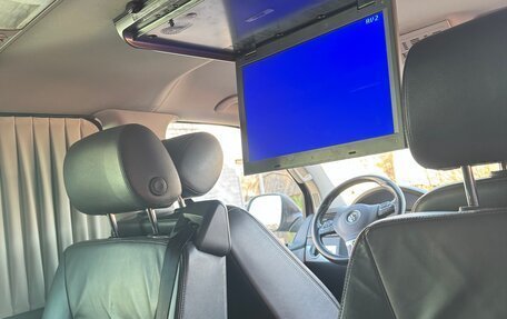 Volkswagen Multivan T5, 2011 год, 2 000 000 рублей, 11 фотография