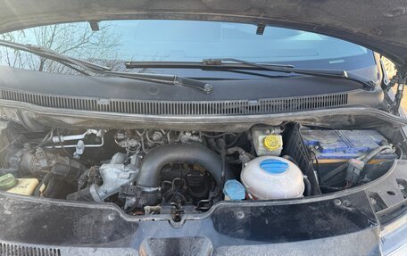 Volkswagen Multivan T5, 2011 год, 2 000 000 рублей, 13 фотография