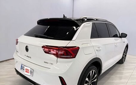 Volkswagen T-Roc I, 2022 год, 2 000 000 рублей, 4 фотография