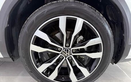 Volkswagen T-Roc I, 2022 год, 2 000 000 рублей, 7 фотография