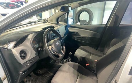 Toyota Yaris III рестайлинг, 2018 год, 950 000 рублей, 8 фотография