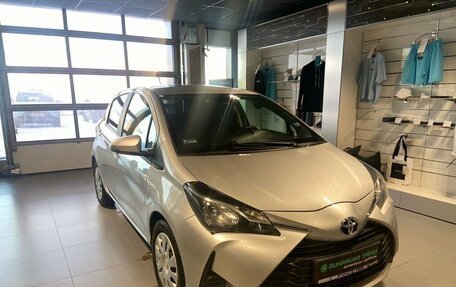 Toyota Yaris III рестайлинг, 2018 год, 950 000 рублей, 3 фотография