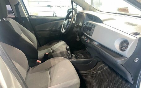 Toyota Yaris III рестайлинг, 2018 год, 950 000 рублей, 7 фотография