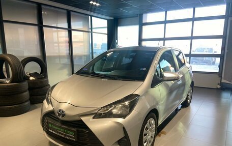 Toyota Yaris III рестайлинг, 2018 год, 950 000 рублей, 2 фотография