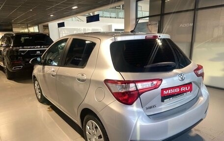 Toyota Yaris III рестайлинг, 2018 год, 950 000 рублей, 6 фотография