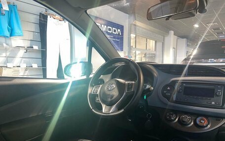 Toyota Yaris III рестайлинг, 2018 год, 950 000 рублей, 10 фотография