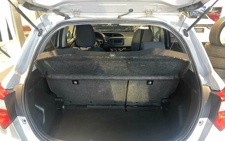 Toyota Yaris III рестайлинг, 2018 год, 950 000 рублей, 18 фотография