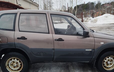 Chevrolet Niva I рестайлинг, 2012 год, 300 000 рублей, 2 фотография
