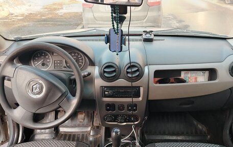 Renault Sandero I, 2014 год, 480 000 рублей, 10 фотография