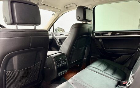 Volkswagen Touareg III, 2015 год, 3 190 000 рублей, 13 фотография