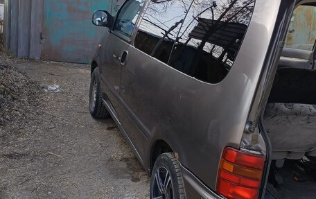 Nissan Serena I, 1998 год, 250 000 рублей, 1 фотография