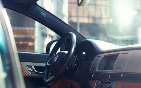 Jaguar XF I рестайлинг, 2013 год, 1 900 000 рублей, 10 фотография