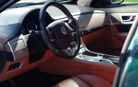 Jaguar XF I рестайлинг, 2013 год, 1 900 000 рублей, 9 фотография