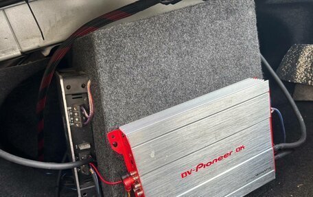 Toyota Avensis III рестайлинг, 2004 год, 900 000 рублей, 14 фотография