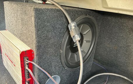 Toyota Avensis III рестайлинг, 2004 год, 900 000 рублей, 15 фотография