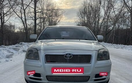 Toyota Avensis III рестайлинг, 2004 год, 900 000 рублей, 5 фотография