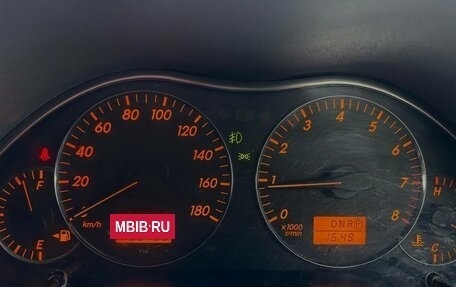 Toyota Avensis III рестайлинг, 2004 год, 900 000 рублей, 13 фотография