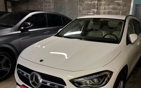 Mercedes-Benz GLA, 2021 год, 3 300 000 рублей, 2 фотография