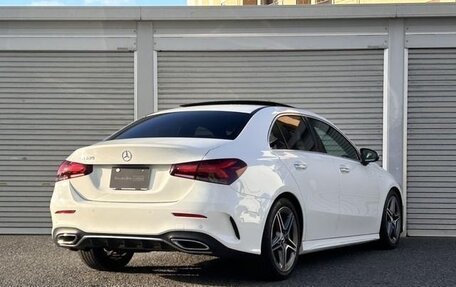 Mercedes-Benz A-Класс, 2020 год, 1 690 000 рублей, 3 фотография