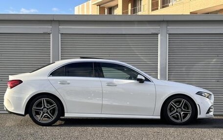 Mercedes-Benz A-Класс, 2020 год, 1 690 000 рублей, 2 фотография