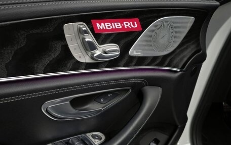 Mercedes-Benz CLS, 2022 год, 5 800 000 рублей, 14 фотография