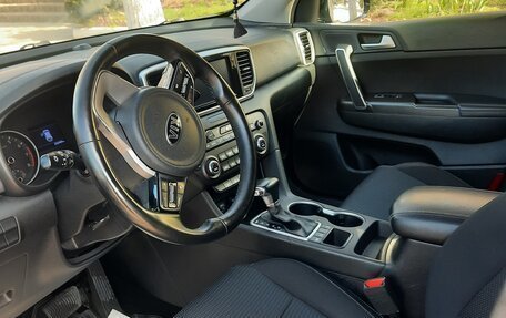 KIA Sportage IV рестайлинг, 2020 год, 2 000 000 рублей, 4 фотография