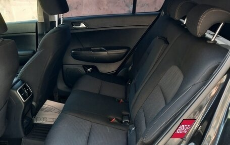 KIA Sportage IV рестайлинг, 2020 год, 2 000 000 рублей, 5 фотография