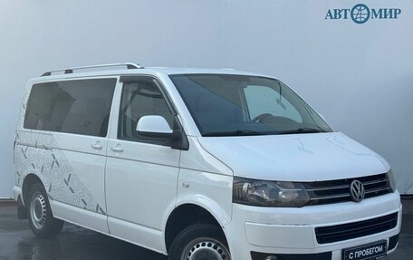 Volkswagen Transporter T5 рестайлинг, 2013 год, 2 626 000 рублей, 3 фотография
