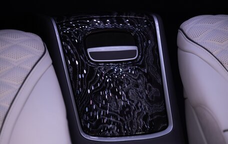 Cadillac Escalade V, 2025 год, 51 000 000 рублей, 6 фотография