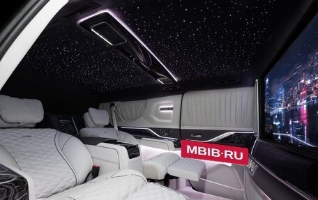 Cadillac Escalade V, 2025 год, 51 000 000 рублей, 2 фотография