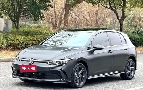 Volkswagen Golf VIII, 2023 год, 2 017 555 рублей, 1 фотография