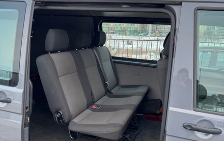 Volkswagen Transporter T6 рестайлинг, 2018 год, 2 800 000 рублей, 5 фотография