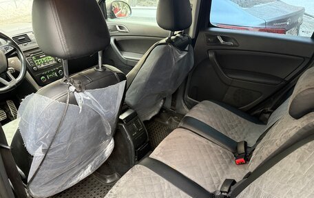 Skoda Yeti I рестайлинг, 2014 год, 1 000 000 рублей, 8 фотография