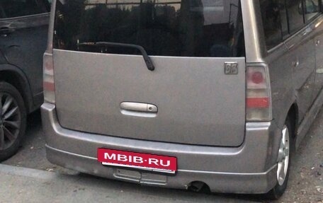 Toyota bB I рестайлинг, 2002 год, 390 000 рублей, 2 фотография