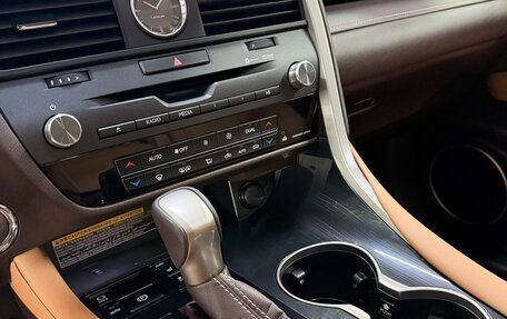 Lexus RX IV рестайлинг, 2018 год, 4 900 000 рублей, 10 фотография