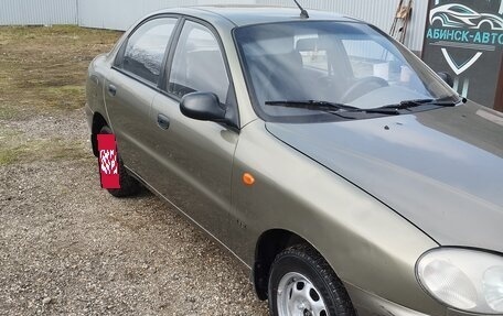 ЗАЗ Sens, 2004 год, 210 000 рублей, 2 фотография