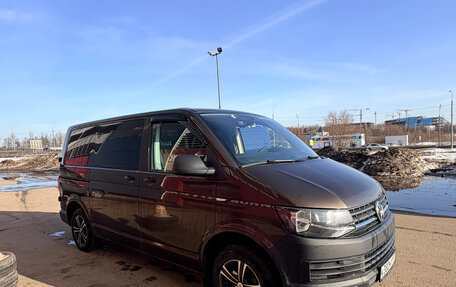 Volkswagen Caravelle T6 рестайлинг, 2015 год, 3 000 000 рублей, 8 фотография
