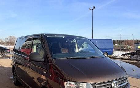 Volkswagen Caravelle T6 рестайлинг, 2015 год, 3 000 000 рублей, 9 фотография