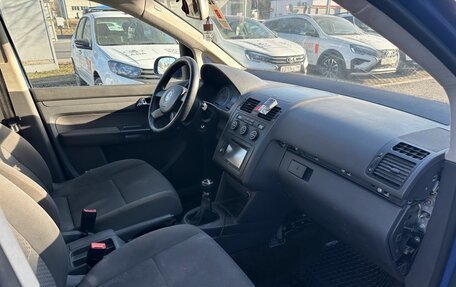 Volkswagen Touran III, 2006 год, 329 000 рублей, 5 фотография