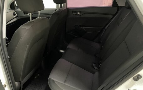 Hyundai Solaris II рестайлинг, 2017 год, 1 400 000 рублей, 13 фотография