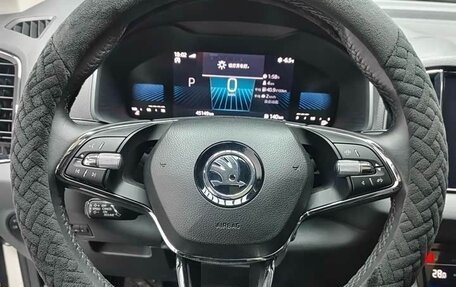 Skoda Karoq I, 2022 год, 2 160 000 рублей, 11 фотография