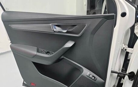 Skoda Karoq I, 2022 год, 2 160 000 рублей, 17 фотография