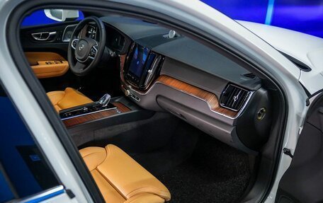 Volvo XC60 II, 2025 год, 6 600 000 рублей, 13 фотография