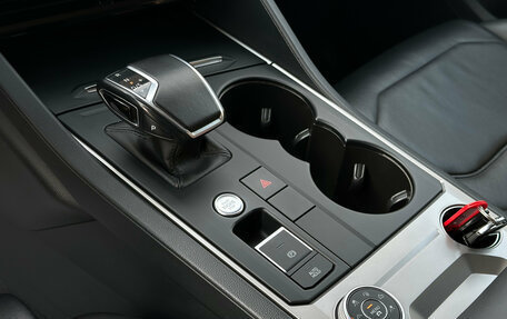 Volkswagen Touareg III, 2018 год, 4 990 000 рублей, 13 фотография