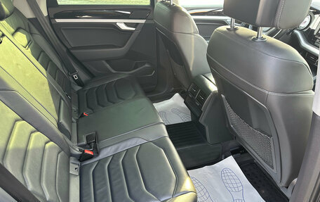 Volkswagen Touareg III, 2018 год, 4 990 000 рублей, 18 фотография