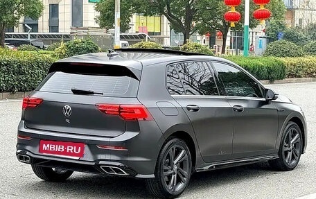 Volkswagen Golf VIII, 2023 год, 2 017 555 рублей, 3 фотография