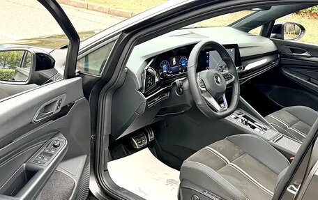 Volkswagen Golf VIII, 2023 год, 2 017 555 рублей, 6 фотография