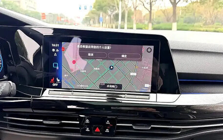 Volkswagen Golf VIII, 2023 год, 2 017 555 рублей, 12 фотография