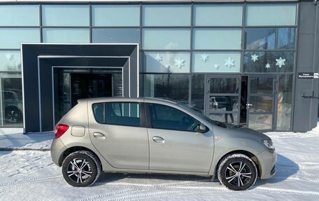 Renault Sandero II рестайлинг, 2016 год, 990 000 рублей, 4 фотография